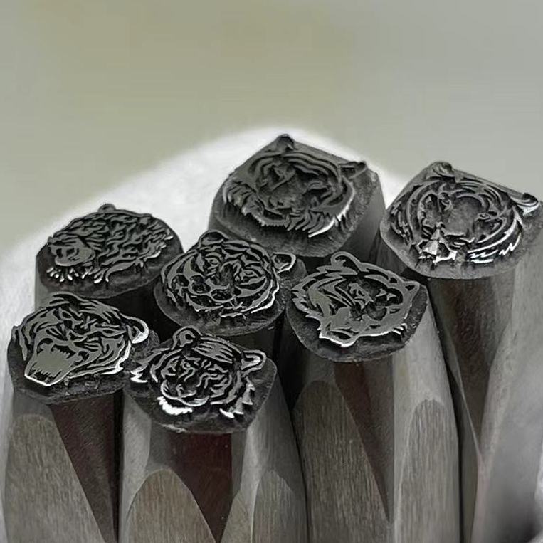 การออกแบบหัวเสือโลหะ Punch เคร - Leatherworking Equipment บทวิจารณ์และราคา