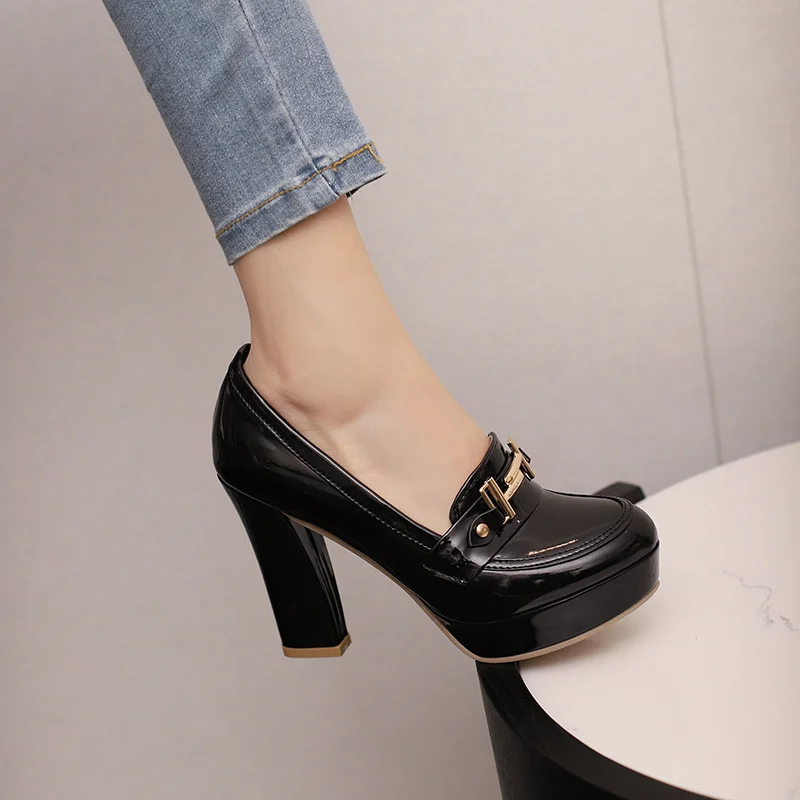แฟชั่นโซ่โลหะผู้หญิงLoafersเงิ - Leather Work Dress บทวิจารณ์และราคา
